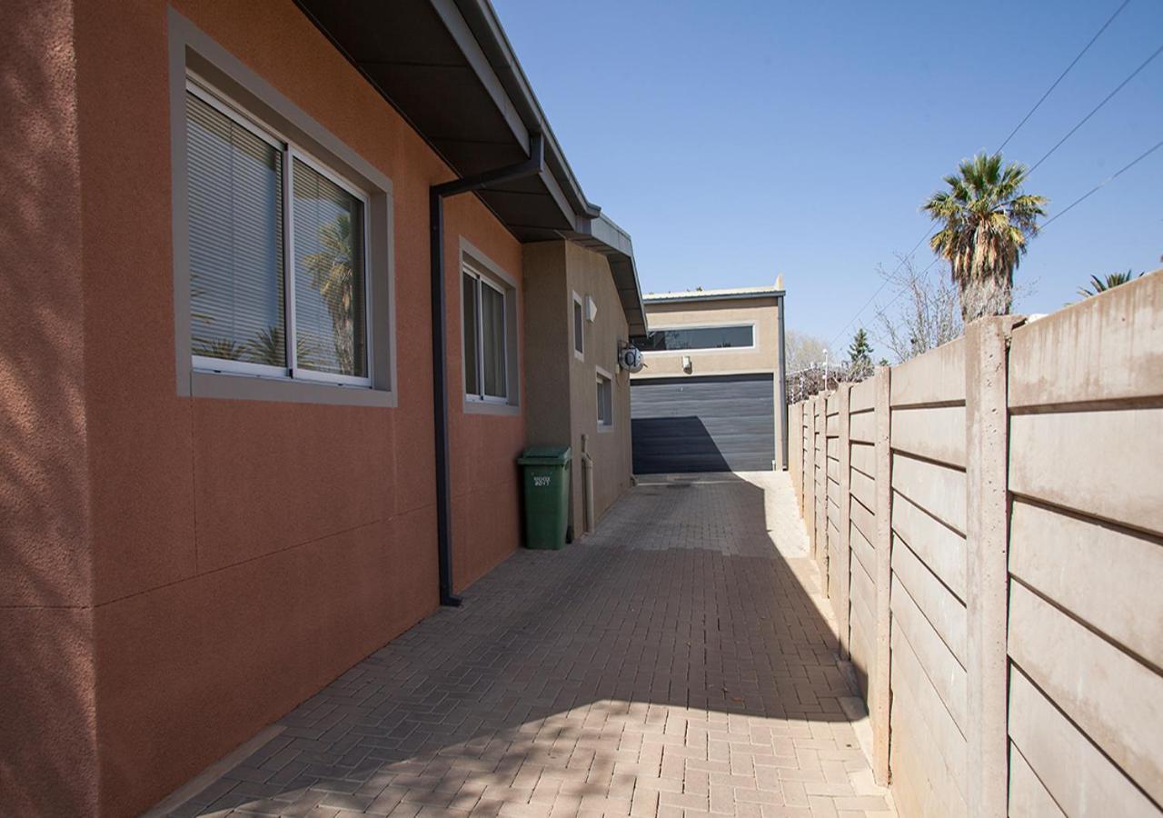 ווינדהוק Rnb'S Studio Apartment מראה חיצוני תמונה
